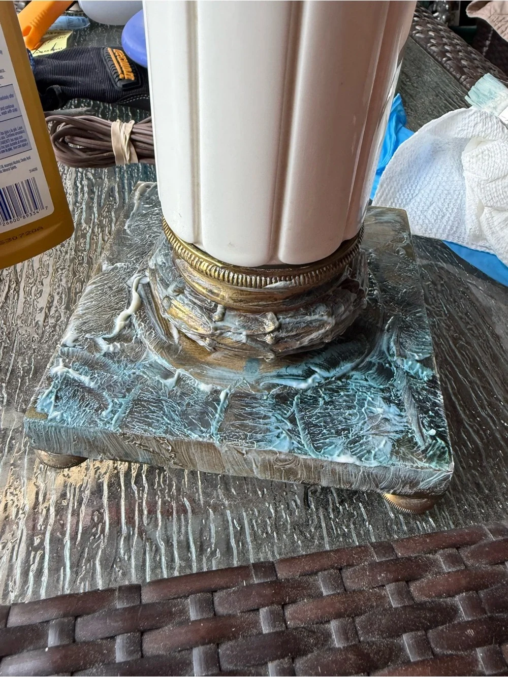 vintage Stiffel Hollywood Regency table lamp featuring a white porcelain column